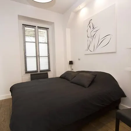 The Designer Apartment *
